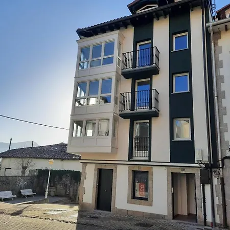 Aratuste - News A Estrenar *